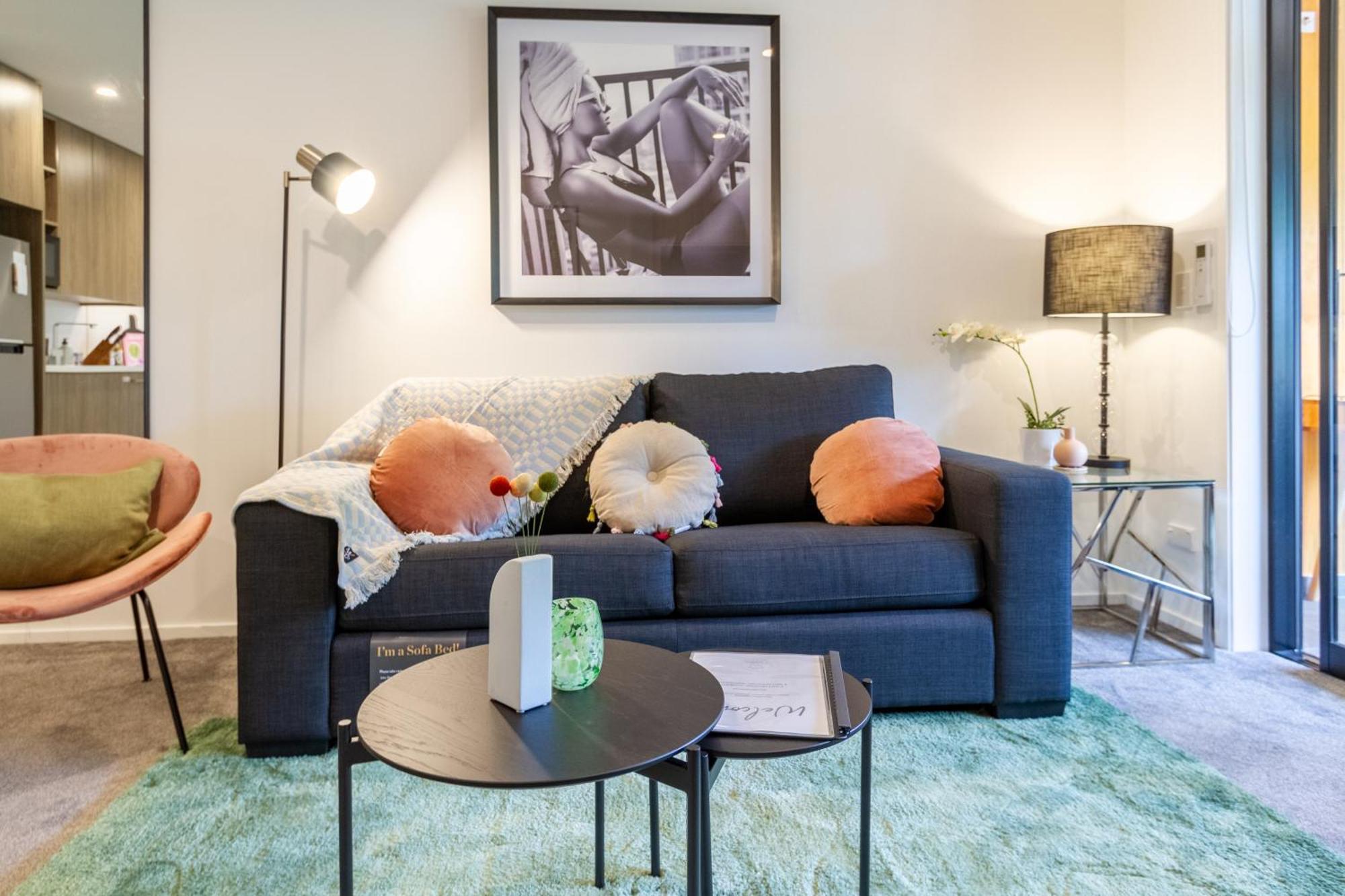 Cozy 1-Bed Apartment With Park Views, Sleeps 4 Christchurch Ngoại thất bức ảnh