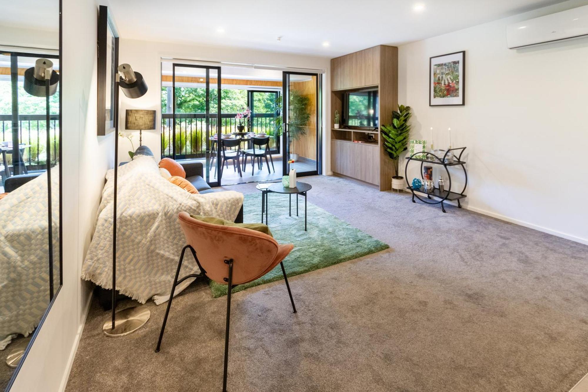 Cozy 1-Bed Apartment With Park Views, Sleeps 4 Christchurch Ngoại thất bức ảnh
